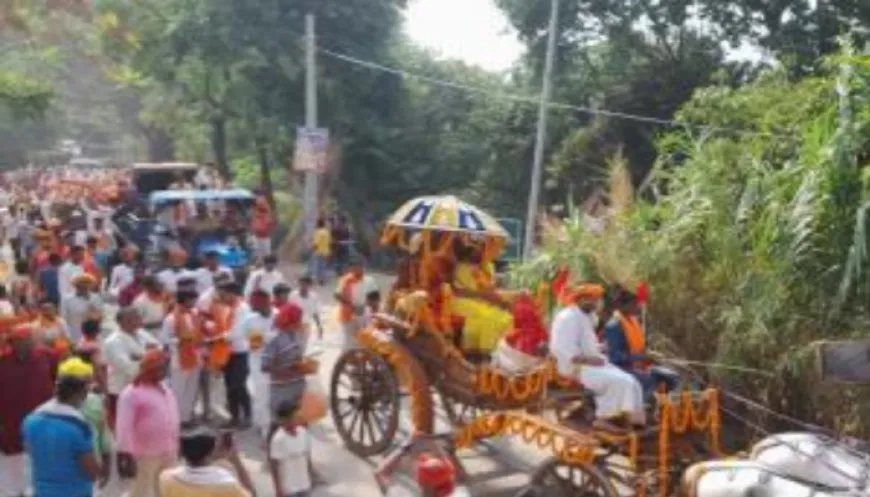 बलिया में श्रीराम महायज्ञ : भीषण गर्मी ने भारी पड़ी। श्रद्धालुओं की आस्था।