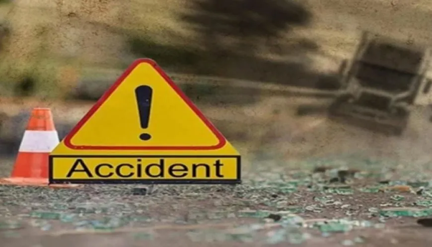 Road accident in ballia: बलिया में अनियंत्रित वाहन पलटा, जिसमे पूर्व विधायक समेत पांच लोग घायल हो गए।