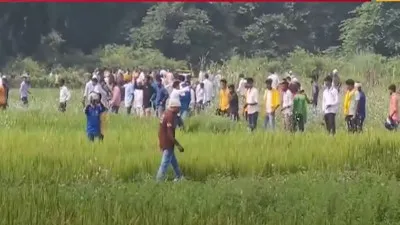 Video: देवरिया में मृतक प्रेम चंद यादव को न्याय दिलाने की मांग, सड़क पर उतरे लोगों को पुलिस ने खदेड़ा