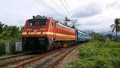 Indian Railways: दिवाली-छठ पर घर जाने वाले यात्रियों को नहीं होगी परेशानी, इन ट्रेनों में जल्दी बुक करें टिकट