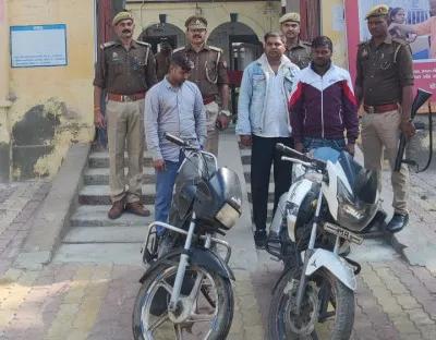 बलिया पुलिस के हत्थे चढ़े अन्तर्राज्यीय वाहन चोर गैंग के तीन सदस्य, दो बाइकें बरामद