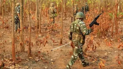 Chattisgarh News: CRPF कैंप पर बड़ा नक्सली हमला, 3 जवान शहीद, 14 घायल