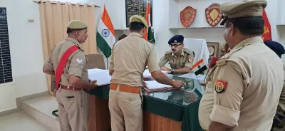 एसपी ने किया पुलिस लाइन में साप्ताहिक परेड का निरीक्षण