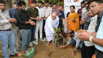 लखनऊ: अब संस्कृत भाषा में भी देख सकेंगे Vlog, CSU में छात्रों ने सीखी वीडियो बनाने की तकनीक