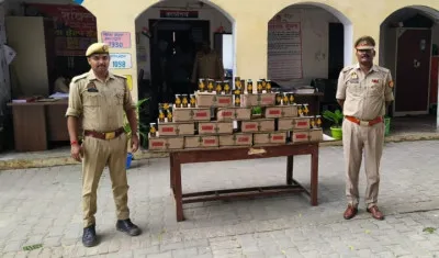 बलिया पुलिस को देखते ही बाइकें छोड़ भाग निकले वो