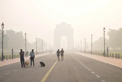 Delhi Pollution: दिल्ली का AQI ‘गंभीर’ श्रेणी में पहुंचा, कई इलाकों में बिगड़े हालात 