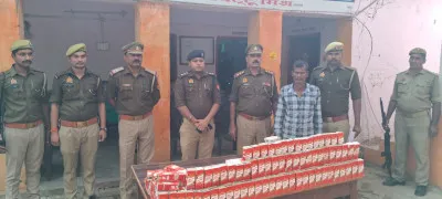 बलिया पुलिस को मिली बड़ी सफलता, सेंट्रो कार से भारी मात्रा में अवैध शराब बरामद ; एक गिरफ्तार