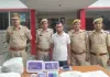 फर्जी दारोगा गिरफ्तार: पुलिस की वर्दी पहनकर झाड़ता था रौब, लोगों से लाखों रुपये की कर चुका ठगी