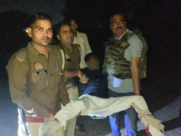 Fatehpur Crime: दिलीप सैनी हत्याकांड के आरोपियों से पुलिस की मुठभेड़...एक के पैर में लगी गोली, दूसरा भी गिरफ्तार