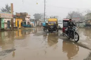 Ballia News: बारिश की मार से बलियावासी बेहाल, मानसून सीजन की तैयारी जगजाहिर।