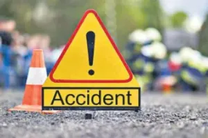 Banda accident :  सवारियों से भरा टेंपो तालाब में गिरा, चालक समेत दो की मौत 