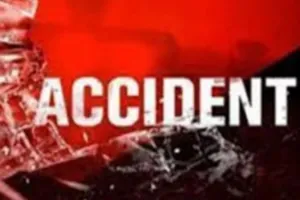 Accident In Unnao: सड़क हादसों में बच्चे समेत दो की मौत, शव को कब्रिस्तान में दफनाया, परिजनों में मची चीख-पुकार