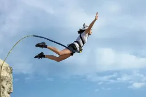 Bungee Jumping का है शौक तो अब दिल्ली-गुड़गांव में उठाएं मजा, जानें लोकेशन से लेकर टिकट प्राइस तक