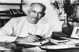 Death Anniversary: सिनेमा जगत के युगपुरूष थे Tarachand Barjatya, इनके प्रोडक्शन में बनी हैं बॉलीवुड की बेहतरीन फिल्में