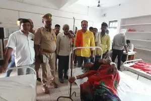 Ballia News : खेत में घास काट रही महिला को मारी गोली