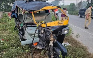 बलिया में भीषण Road Accident : चार लोगों की दर्दनाक मौत, आधा दर्जन घायल