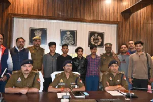 Chitrakoot News : माल न मिलने पर ही रजिस्ट्री आफिस में लगाई थी आग... पुलिस ने किया खुलासा, चार आरोपी गिरफ्तार