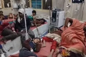 Farrukhabad: दावत में खाने के बाद घर पैक कराकर ले गए चिकन बिरयानी...परिवार के लोगों की बिगड़ी हालत