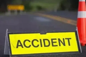 Road Accident In Karnataka: बस पलटने से चार लोगों की मौत, 30 घायल