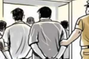 दरोगा की वर्दी फाड़ने के आरोपी बीजेपी नेता समेत चार लोग गिरफ्तार