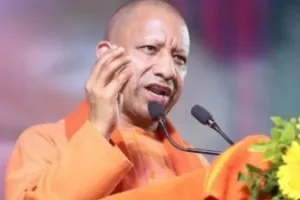 CM Yogi in Mirzapur: हम बंटे थे तो कटे थे, इसलिए 500 वर्ष तक अयोध्या में इंतजार करना पड़ा, मिर्जापुर में बोले सीएम योगी