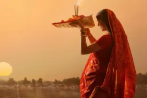 Chhath Puja 2024: सूर्य उपासना का पर्व डाला छठ की तैयारी शुरू, घर लौटने लगे परदेसी